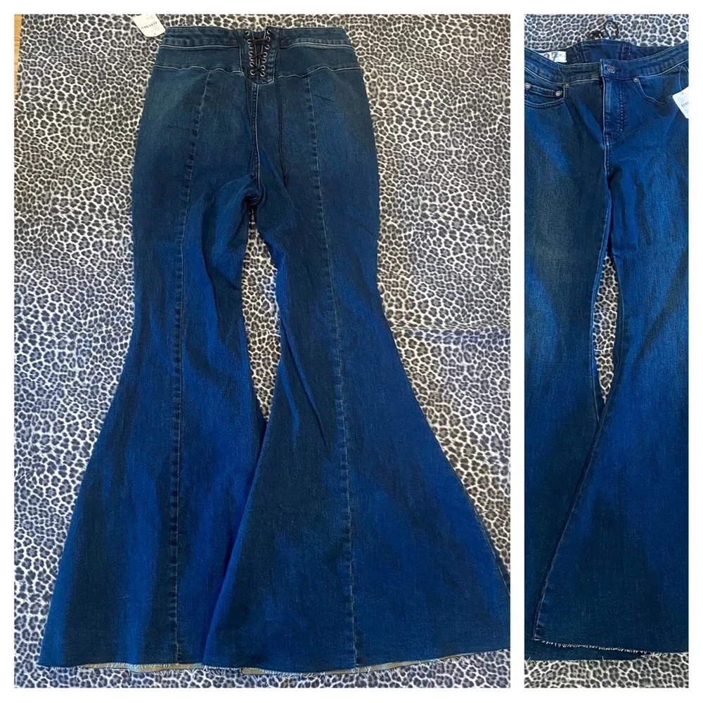CRVY Super High-Rise Lace-Up Flare Jeans NWT Size 27 S
